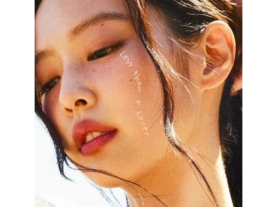 제니 8월 말 컴백 확정 팬들 기대감 높아