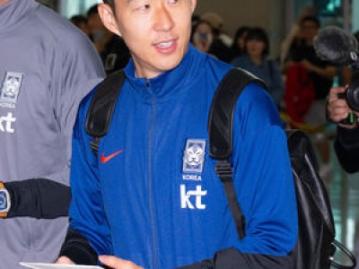 홍명보 감독 11회 연속 월드컵 진출 도전 위해 이라크행