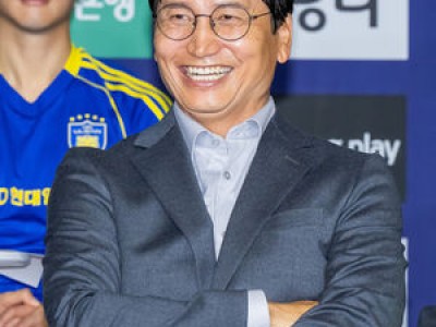 정정용 감독 김천 상무 떠나 전북 현대 감독으로