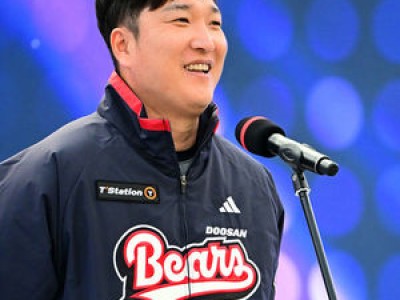 두산 코칭스태프 명품 레슨으로 9위 선수들 변신 예고