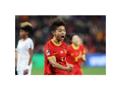 중국 여자축구 대표팀 역대 첫 우승 도전 나서