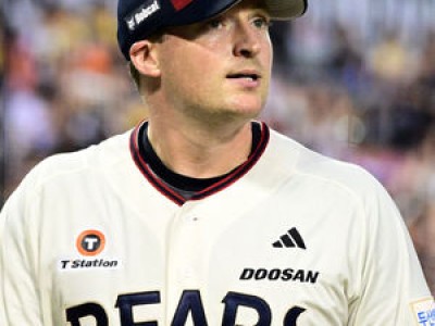 두산 에이스 벤자민 부상으로 5위 경쟁 위태로운 상황